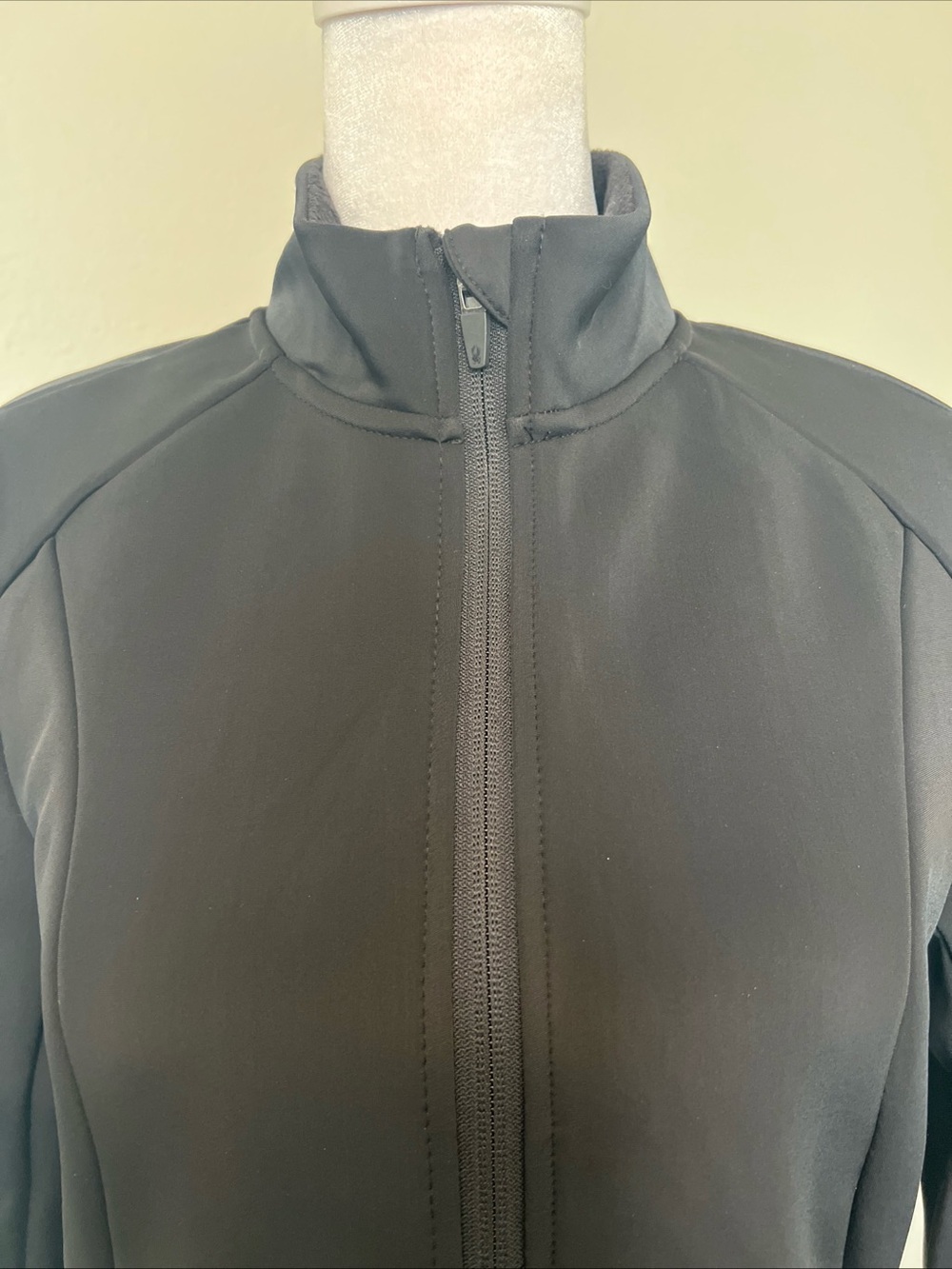 Spyder Active Women’s Black Full-Zip Fleece Lined Yoga Running Jacket Size Small - Picture 5 of 14
